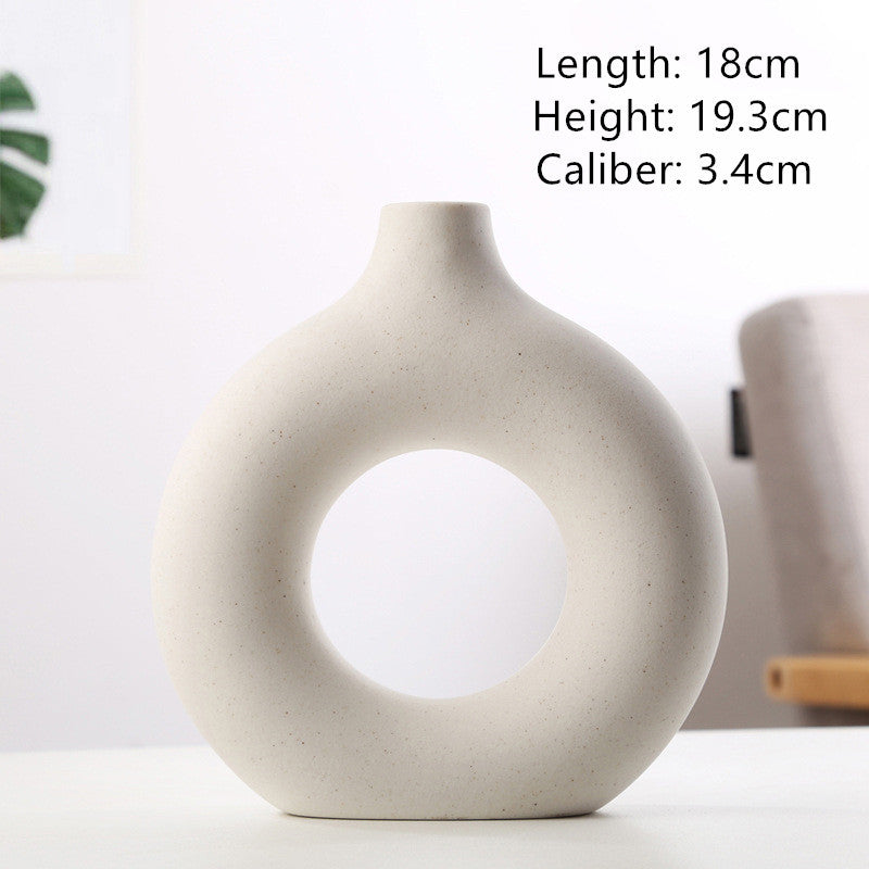 Vase mit Lochdesign