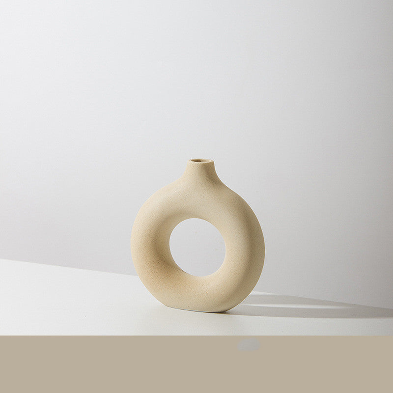 Vase mit Lochdesign