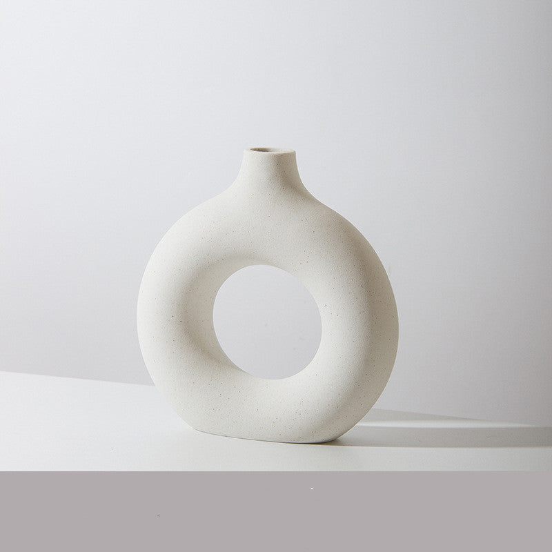 Vase mit Lochdesign