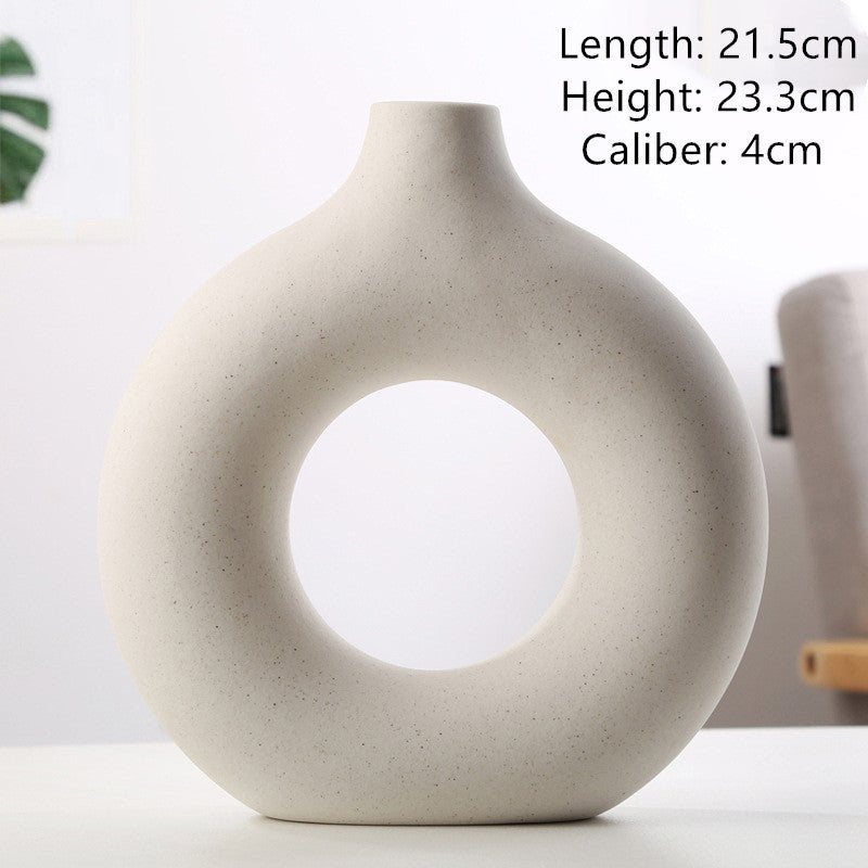 Vase mit Lochdesign