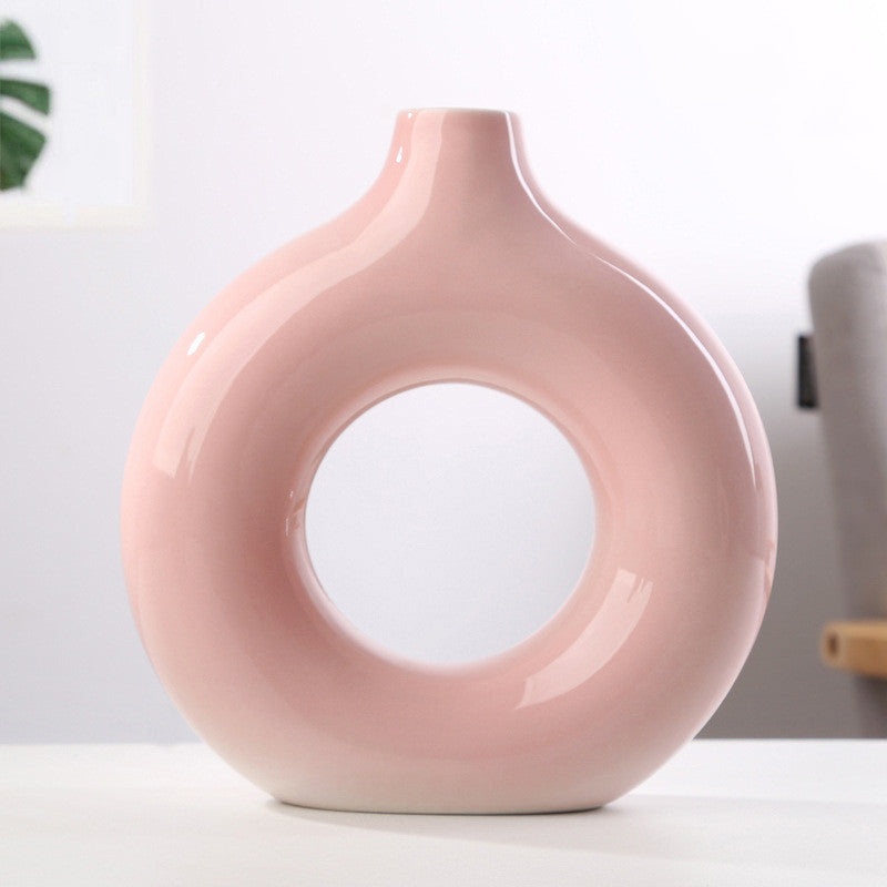 Vase mit Lochdesign