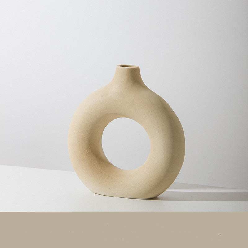 Vase mit Lochdesign