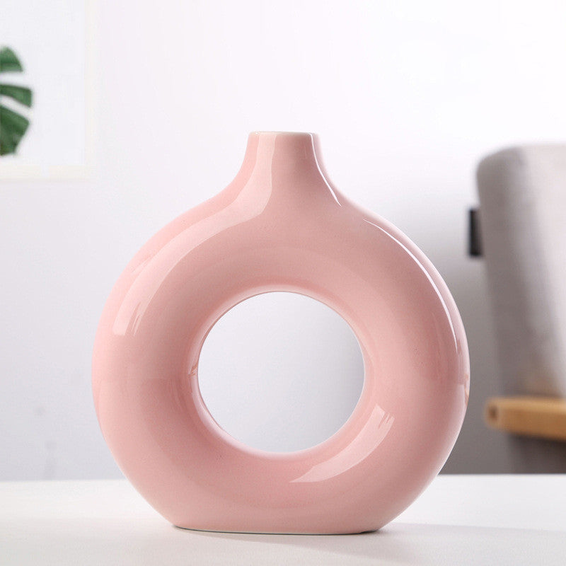 Vase mit Lochdesign