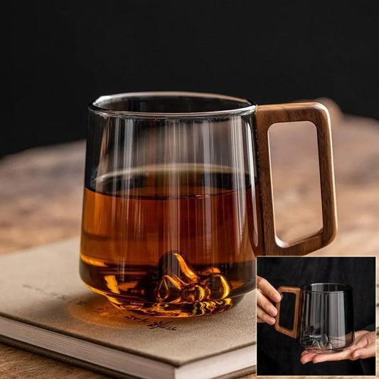 Guanshan-Glas, einlagiger Trinkbecher mit seitlichem Holzgriff